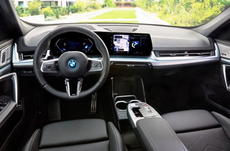 2024 BMW iX1 xDrive30 M Sport U11 - interior LHD