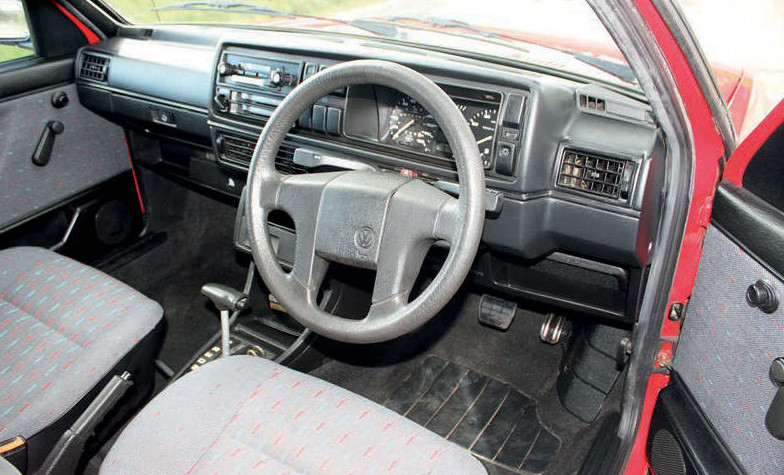 1991 Volkswagen Golf 1.8 Driver Automatic Mk2 - interior