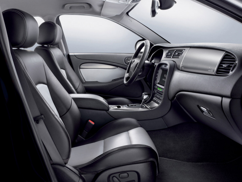 Jaguar S-Type R X200 interior