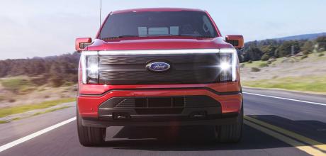 2022 Ford F-150 Lightning: all-American icon plugs in