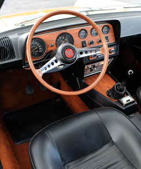 1968 Fiat 124 Sport Coupe ‘AC’- interior