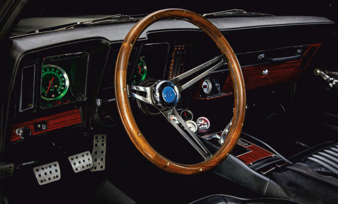 621bhp 1969 Chevrolet Camaro RS - interior