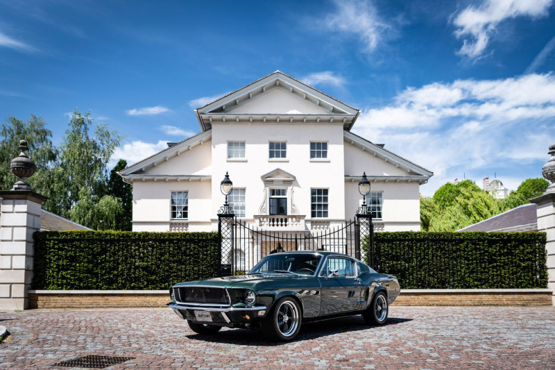 1968 Ford Mustang - by Clive Sutton - Luxury Car Dealers UK