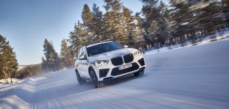 2024 BMW iX5 Hydrogen G05 passes winter testing