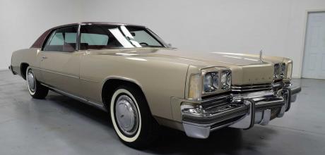 First production car with driver and passenger airbags 1974 Oldsmobile Toronado