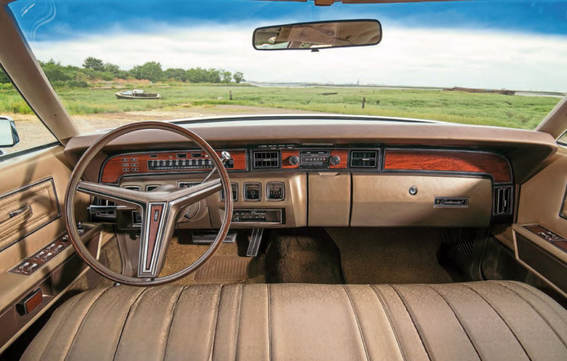 1970 Lincoln Continental Mk5 - interior