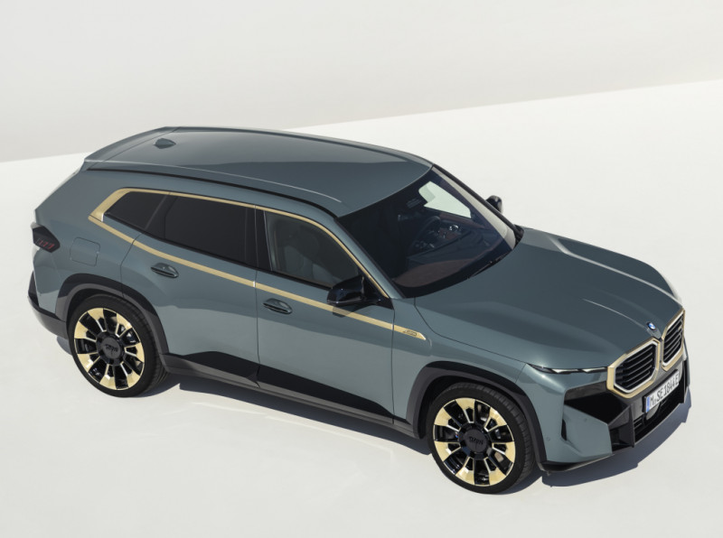 2023 BMW XM G09 revealed
