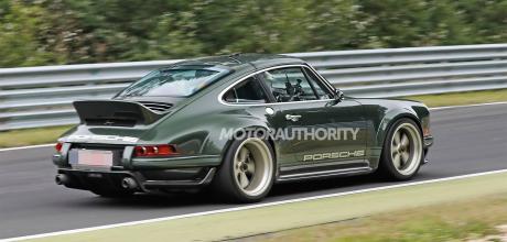 DLS takes to the ‘Ring Singer’s reimagined Porsche 911 964 goes for TUV approval