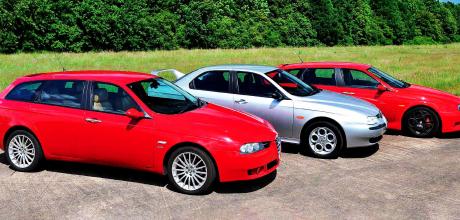 1997 Alfa-Romeo 156 2.0 Twin Spark Type 932 vs. 156 2.5 V6 Q-System and 156 GTA