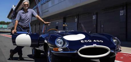 Damon Hill takes a step into his father’s world with Jaguar E-type ECD 400 at 1961 Silverstone