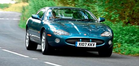 2000 Jaguar XKR 4.0 X100 - the secrets of a former press car revealed