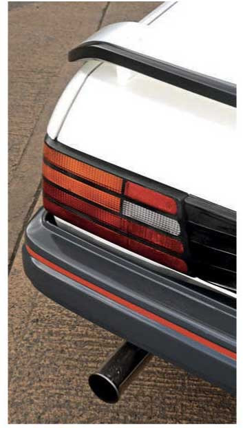 280bhp 2.0 ST170 engined 1989 Ford Orion 1600i Ghia Turbo - rear lights
