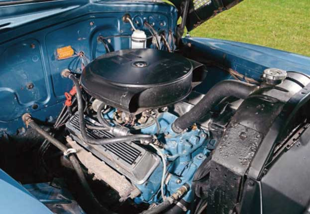 1941 Cadillac Convertible Coupe De Luxe - engine