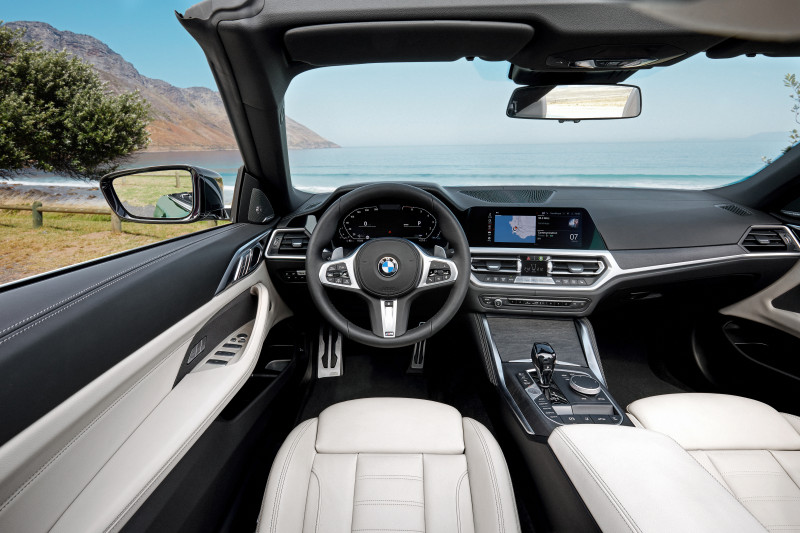 2022 BMW 420i Convertible M Sport G23 interior