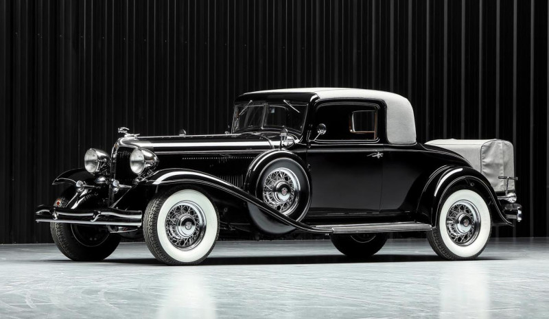 1932 Chrysler Imperial CH Eight Coupe