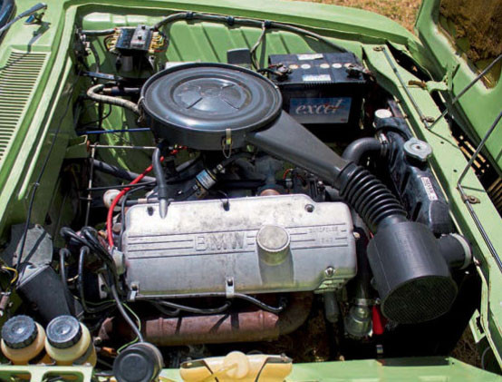 1974 BMW 2004 SA - engine
