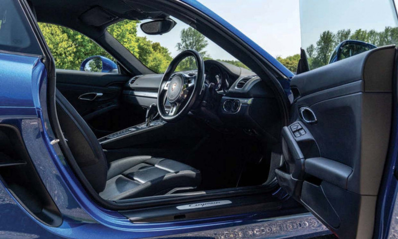 Budget-beating Porsche Cayman 2.7 981C Coupe - interior